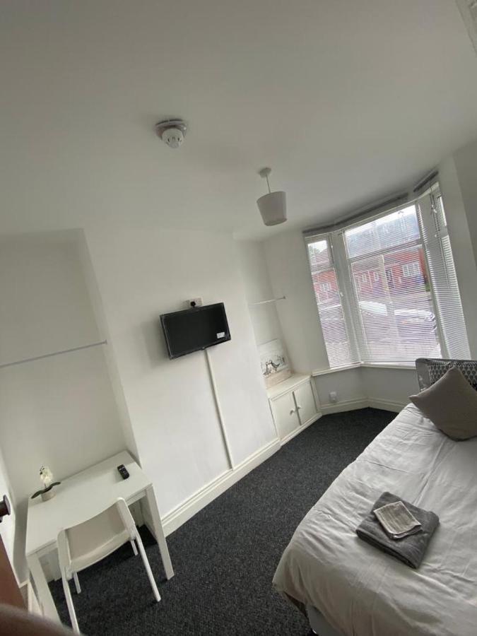 ホテル 174 Boaler Street リヴァプール エクステリア 写真